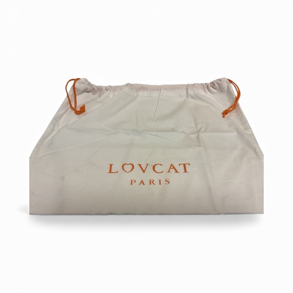 Lovecat Paris dust bag
Cream with orange Lovecat Paris logo on the front - Picture 1 of 2